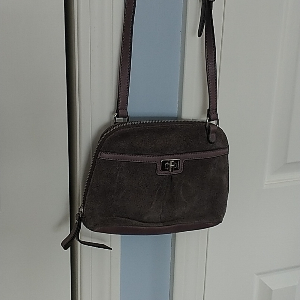 B.Makowsky Suede Leather Full Zip Wide Open Adjustable Crossbody Bag - Picture 10 of 15